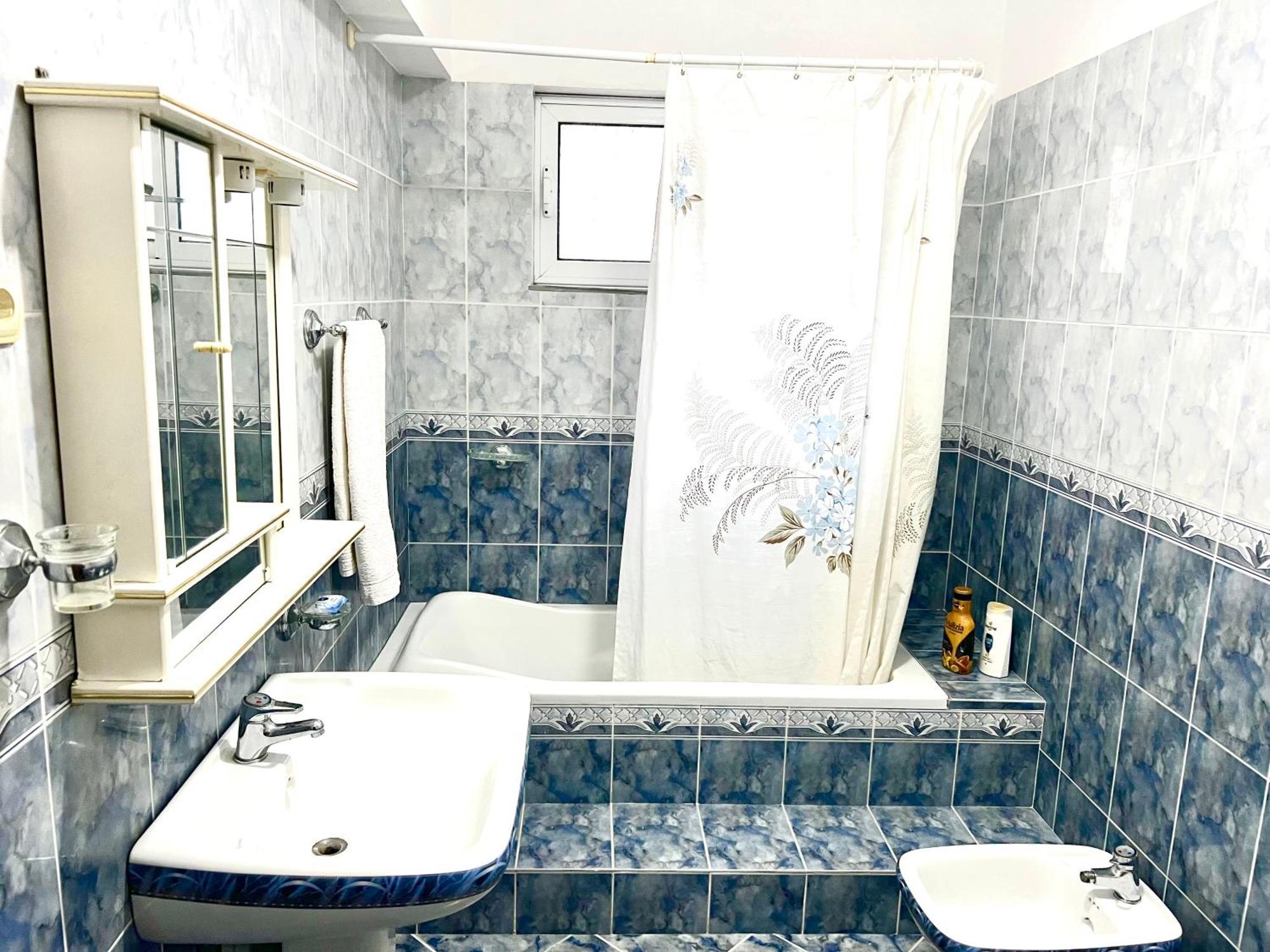 SarandëHajdini Apartamentアパートメント エクステリア 写真